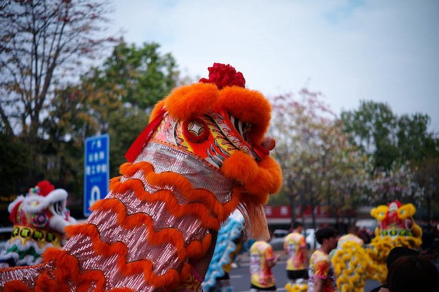 danza del drago durante il capodanno cinese
